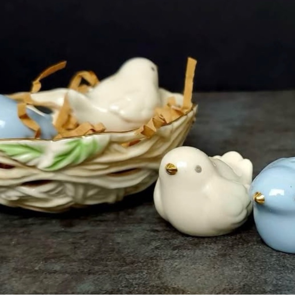 Lenox Just Nesting Birds salt and pepper shakers